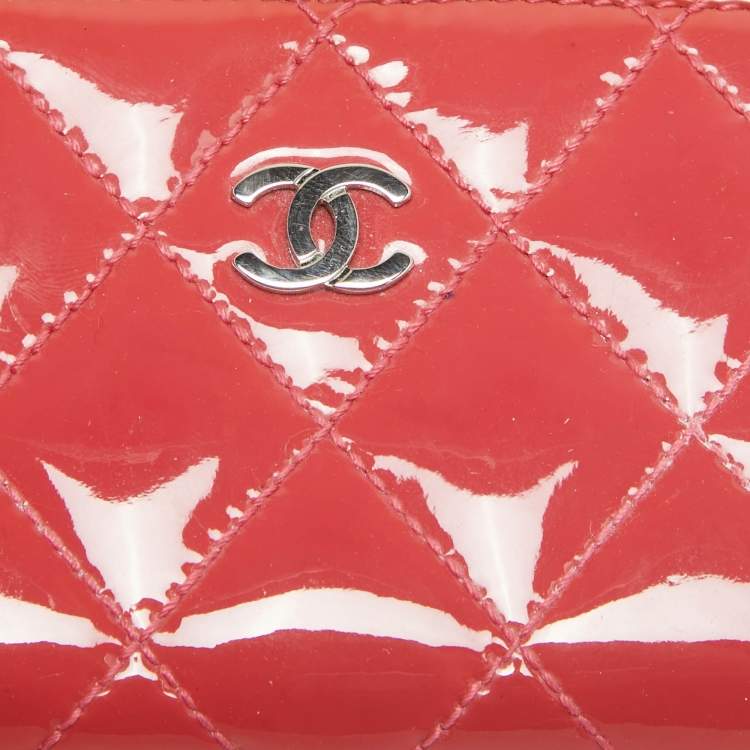 Pre Owned Chanel Pink Quilted Patent Leather CC Zip Coin Purse