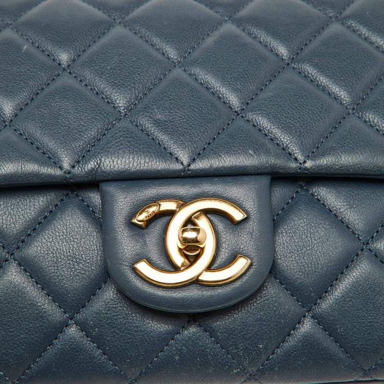 Pre Owned Chanel Blue Quilted Leather CC Crown Flap Bag