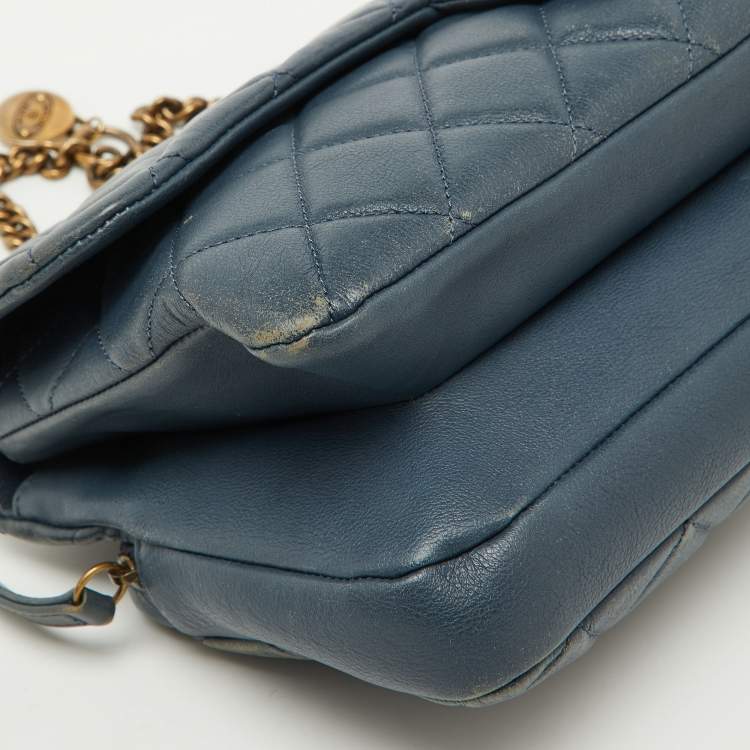 Pre Owned Chanel Blue Quilted Leather CC Crown Flap Bag