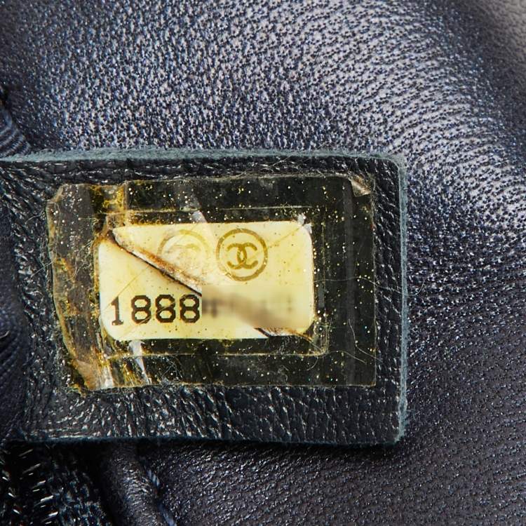 Pre Owned Chanel Navy Blue Leather Cube Embossed Medium Boy Flap Bag