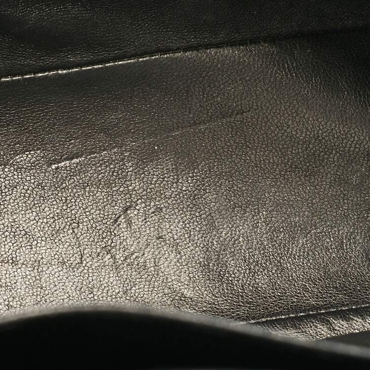 Pre Owned Chanel Black Quilted Caviar Leather Maxi Classic Single Flap Bag