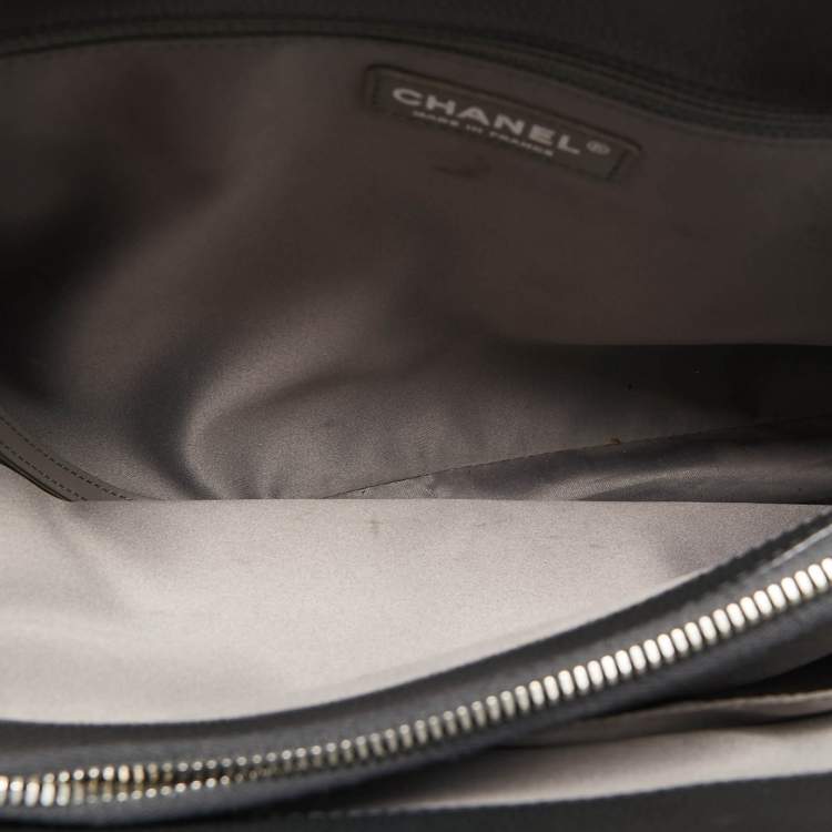 Pre Owned Chanel Grey Quilted Caviar Leather GST Shopper Tote