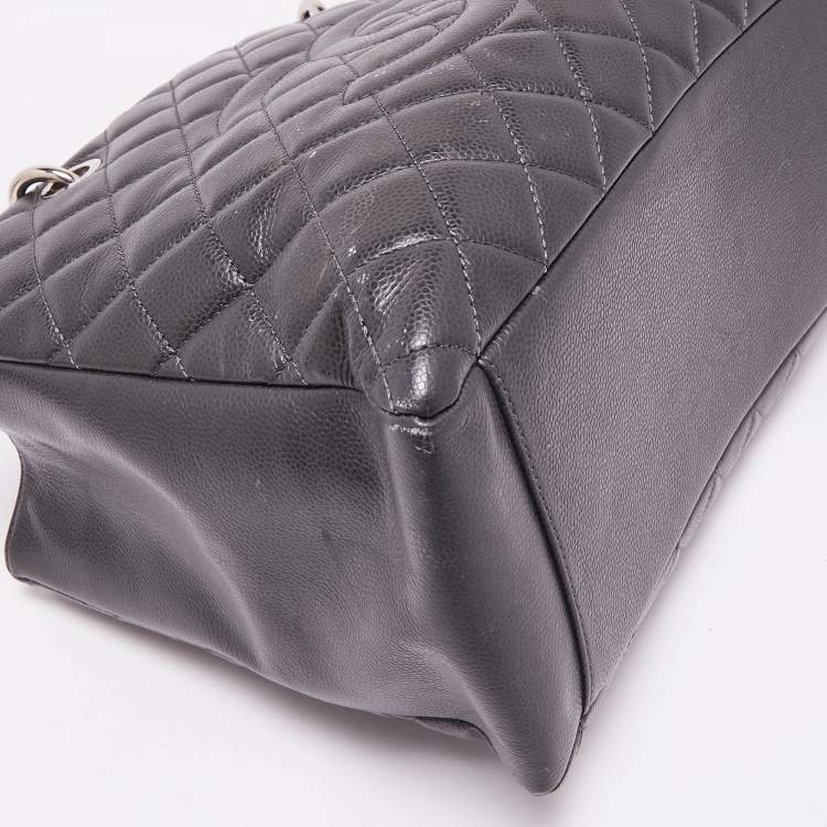 Pre Owned Chanel Grey Quilted Caviar Leather GST Shopper Tote