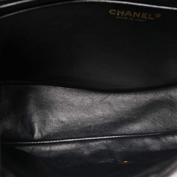 Pre Owned Chanel Black Quilted Caviar Leather Maxi Classic Single Flap Bag