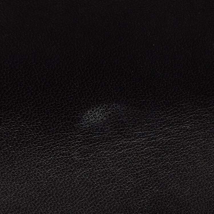 Pre Owned Chanel Black Quilted Leather Medium Boy Flap Bag