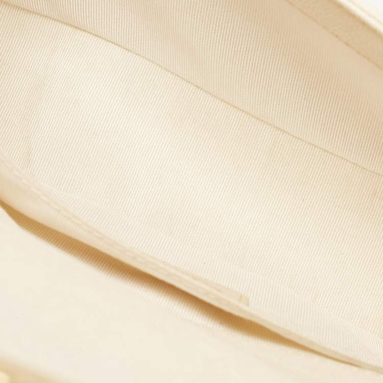 Pre Owned Chanel Cream Quilted Caviar Leather Small Boy Flap Bag