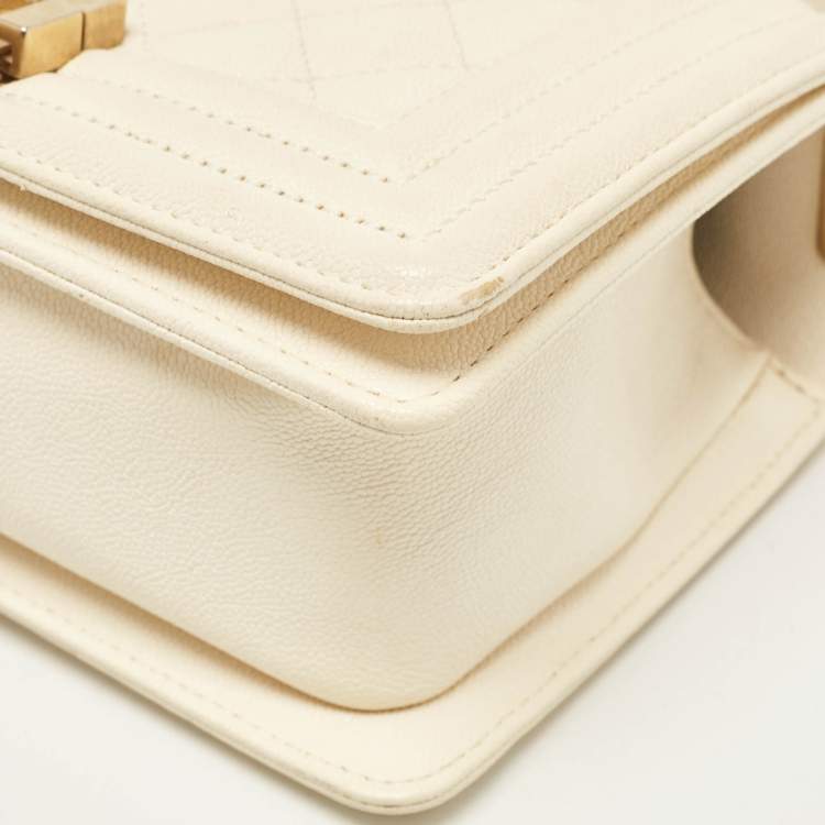 Pre Owned Chanel Cream Quilted Caviar Leather Small Boy Flap Bag