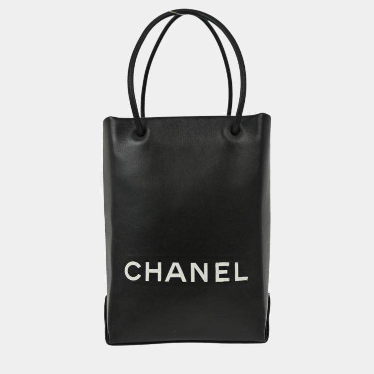 Pre Owned Chanel Black Calfskin Essential Tote Bag