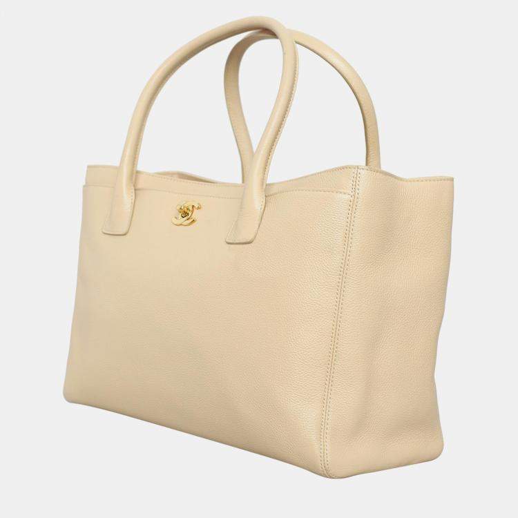 Pre Owned Chanel Caviar Executive Cerf Tote Bag