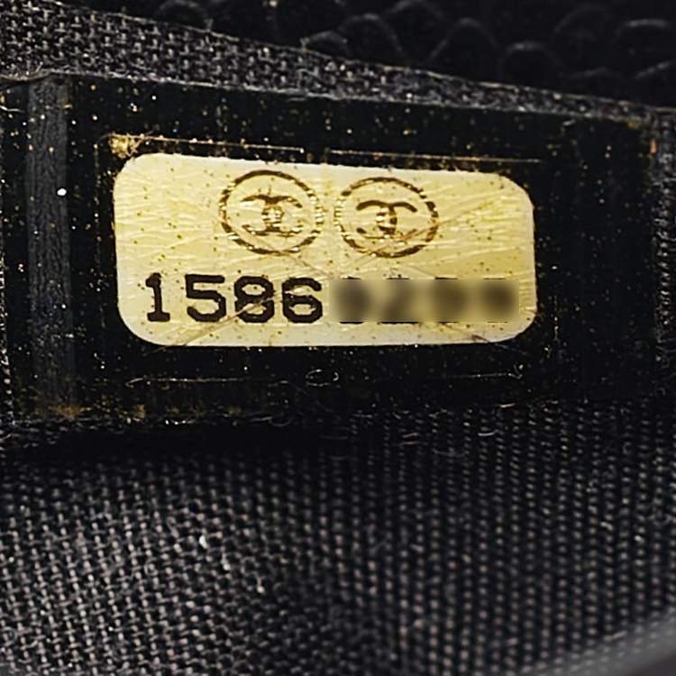 Pre Owned Chanel Black Caviar Leather CC Timeless Card Holder