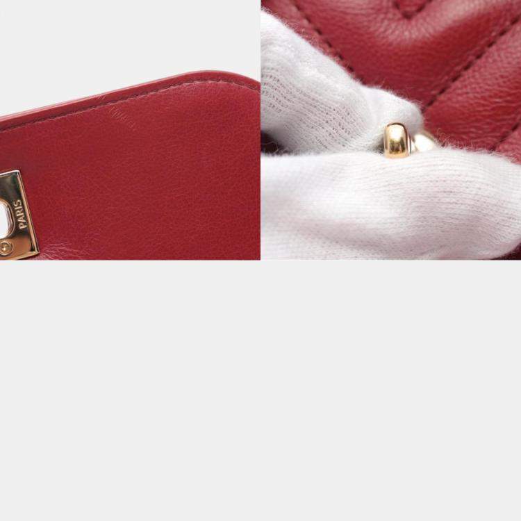 Pre Owned Chanel Red Reverse Chevron Quilted  Leather Round Top Handle  Bag