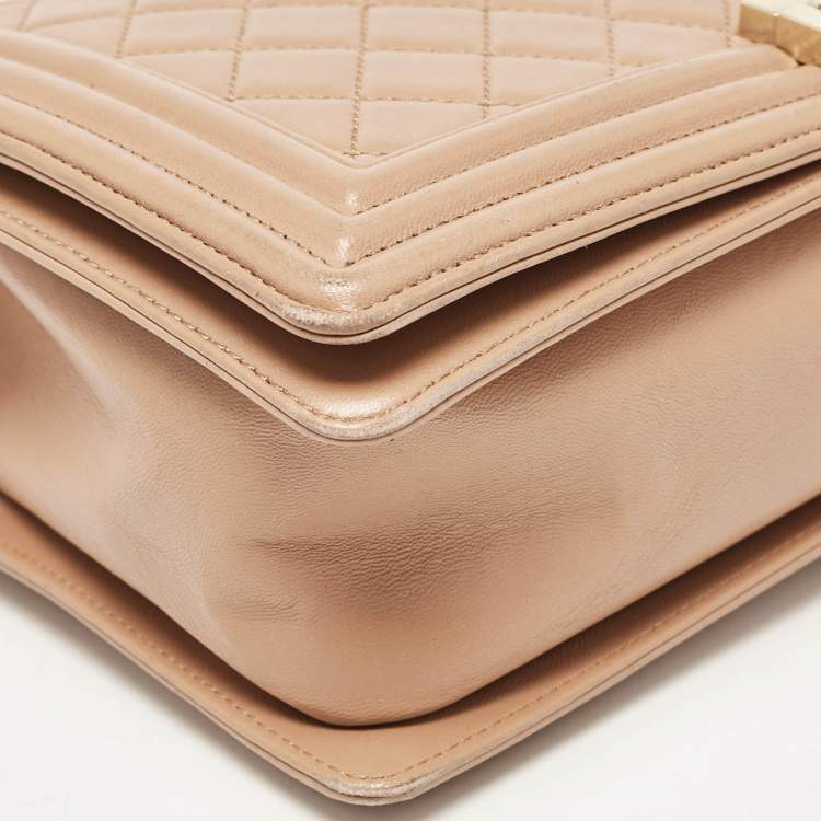 Pre Owned Chanel Beige Quilted Leather New Medium Boy Flap Bag