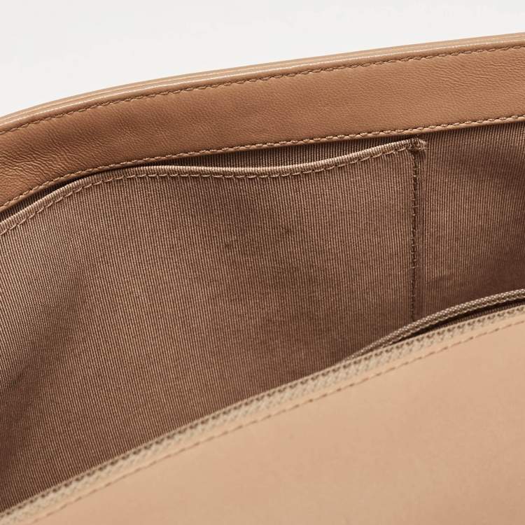 Pre Owned Chanel Beige Quilted Leather New Medium Boy Flap Bag