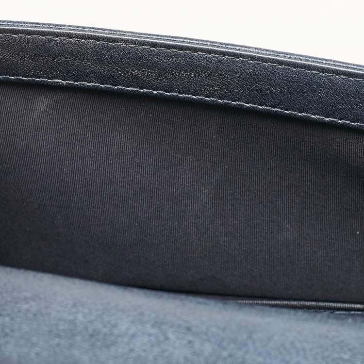 Pre Owned Chanel Navy Blue Quilted Leather Medium Boy Flap Bag