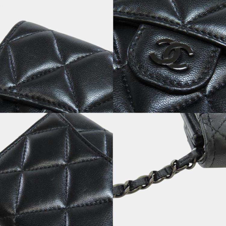Pre Owned Chanel Black Lambskin Leather Chain Bi-Fold Wallet