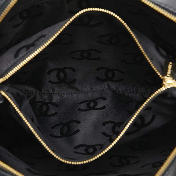 Pre Owned Chanel Black Lambskin Leather V-Stitch Chain Shoulder Bag
