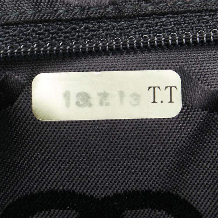 Pre Owned Chanel Black Lambskin Leather V-Stitch Chain Shoulder Bag