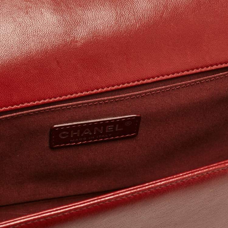 Pre Owned Chanel Red Quilted Leather Medium Boy Flap Bag