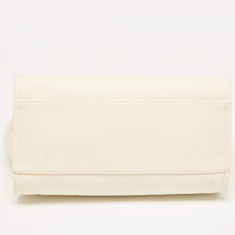 Pre Owned Chanel Tan/Cream Canvas Large Pearl Deauville Shopper Tote