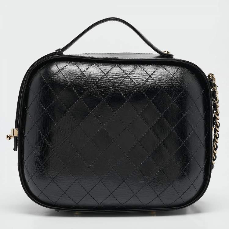 Pre Owned Chanel Black Quilted Leather CC Vanity Case Top Handle Bag