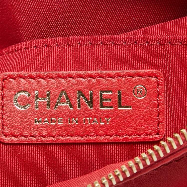 Pre Owned Chanel Red Quilted Leather Waist Bag