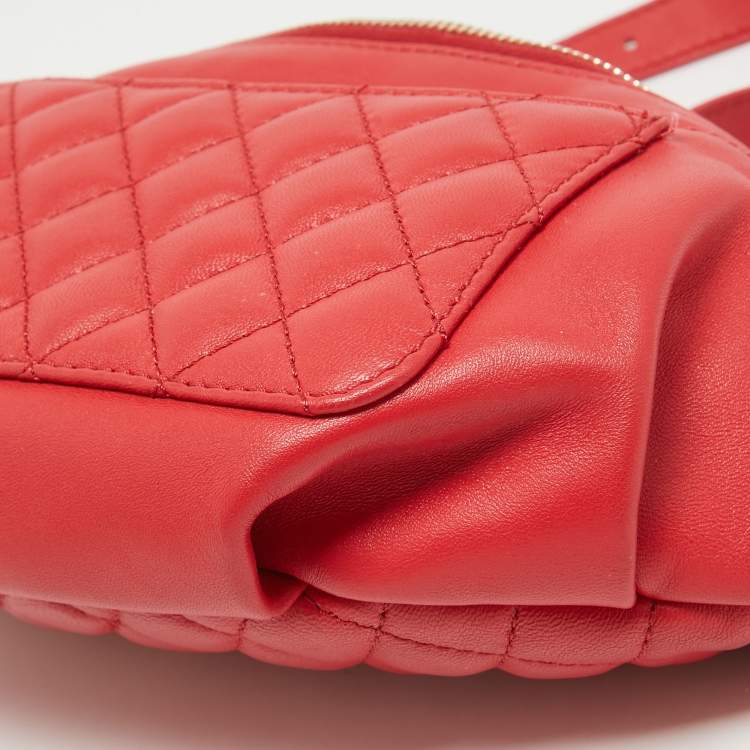 Pre Owned Chanel Red Quilted Leather Waist Bag