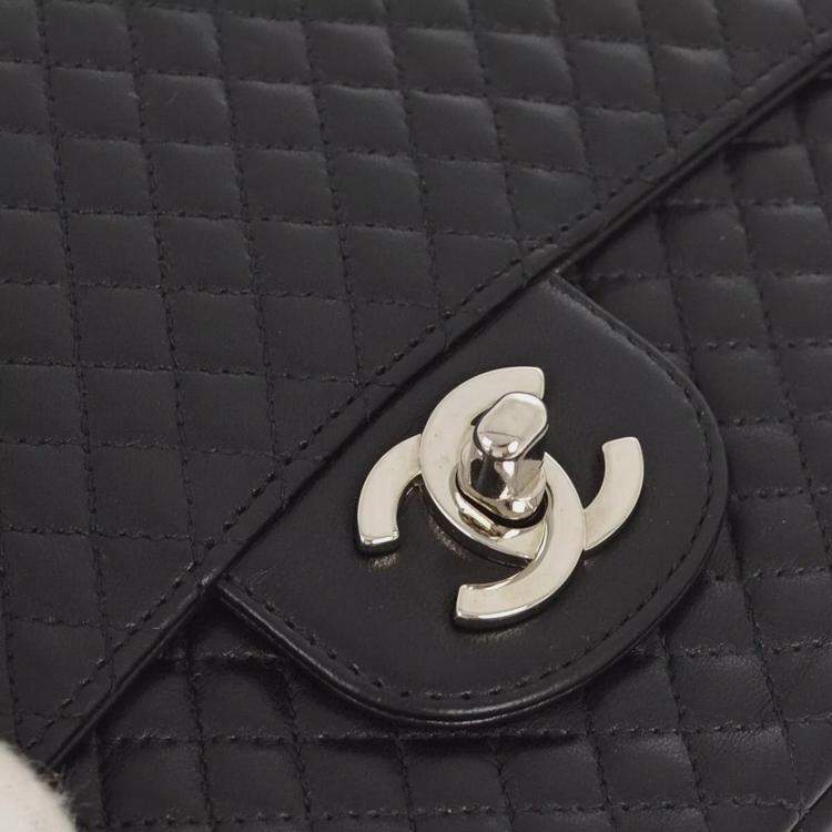 Pre Owned Chanel Black Lambskin Leather Medium Classic Single Flap Bag