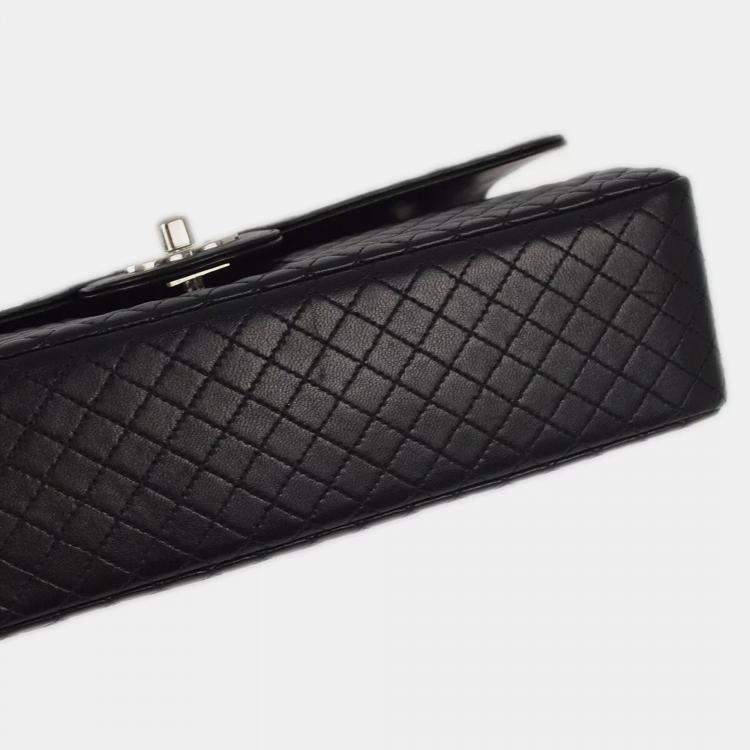 Pre Owned Chanel Black Lambskin Leather Medium Classic Single Flap Bag