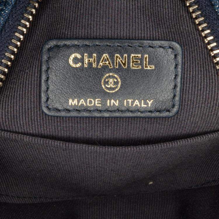 Pre Owned Chanel Blue Denim 19 Round Clutch with Chain