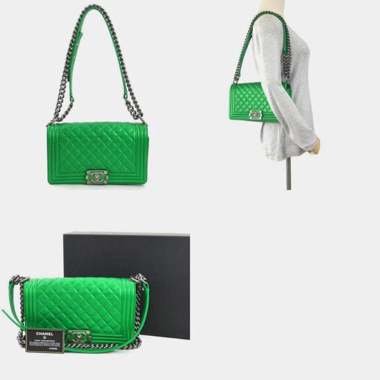 Pre Owned Chanel Green Leather Boy Shoulder Bag