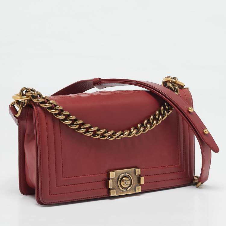 Pre Owned Chanel Red Leather Medium Boy Flap Bag