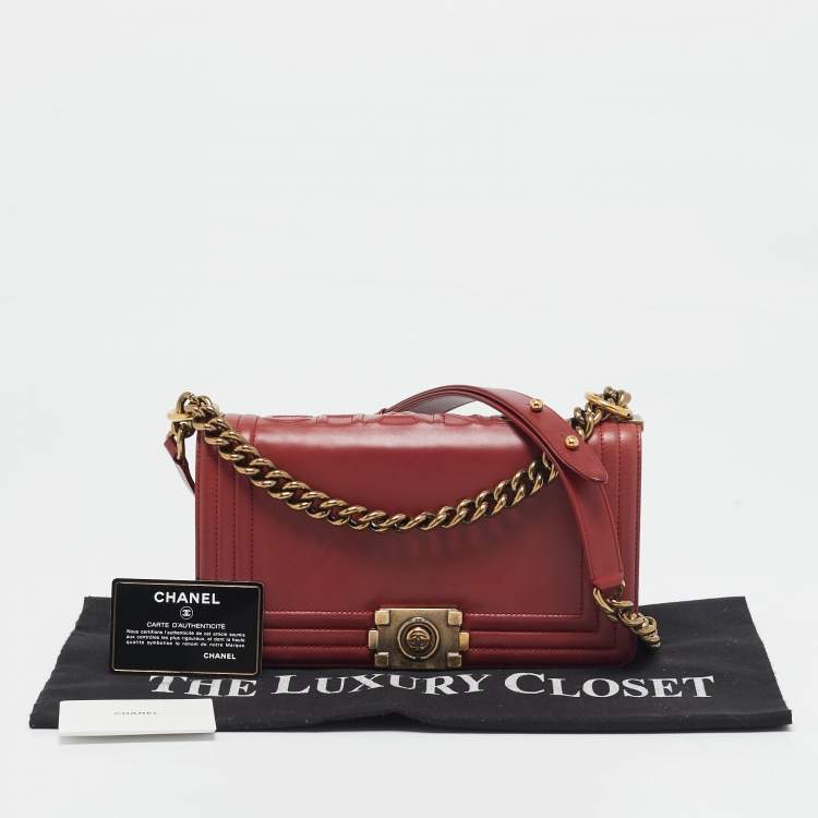 Pre Owned Chanel Red Leather Medium Boy Flap Bag