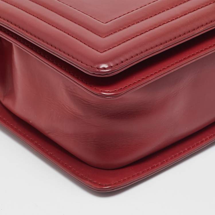 Pre Owned Chanel Red Leather Medium Boy Flap Bag