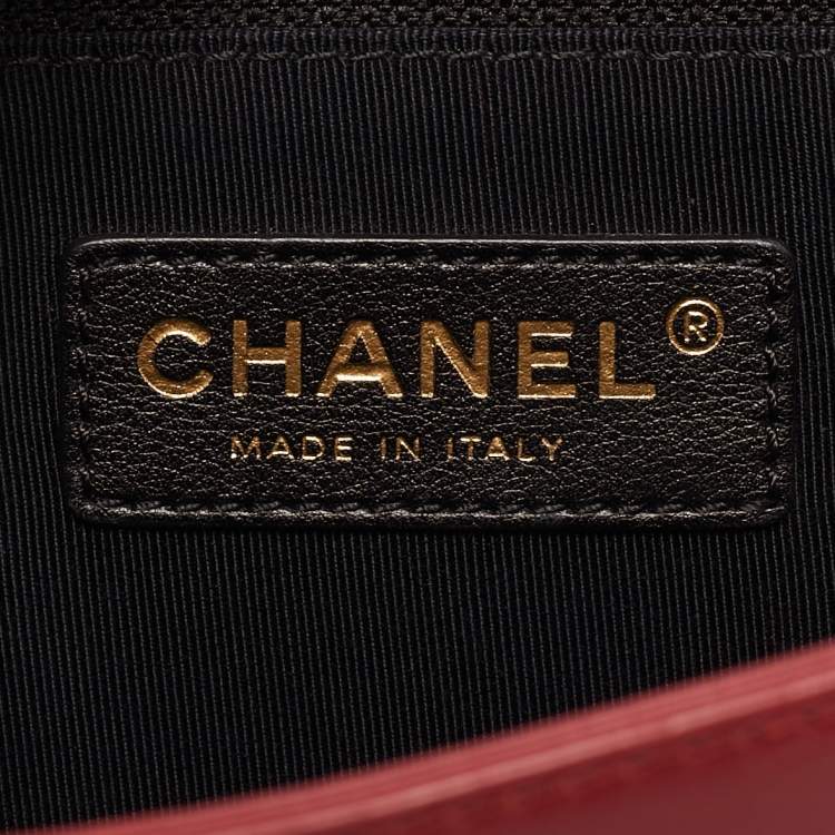 Pre Owned Chanel Red Leather Medium Boy Flap Bag