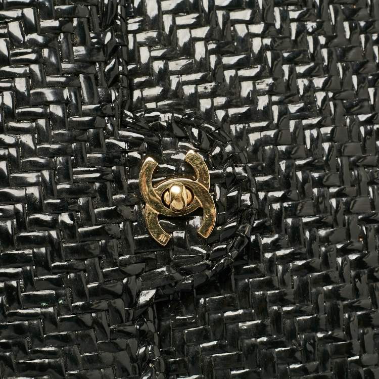 Pre Owned Chanel Black Woven Wicker Jumbo Classic Flap Bag