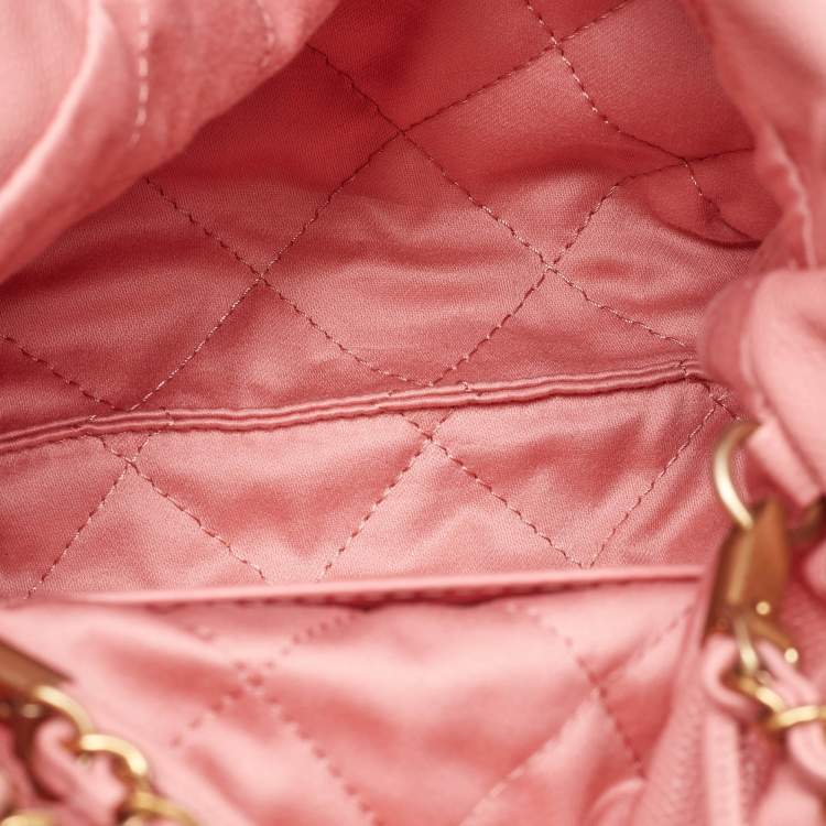 Pre Owned Chanel Pink Quilted Caviar Leather Mini 22 Chain Bag