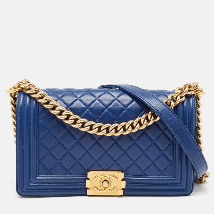 Pre Owned Chanel Navy Blue Quilted Leather Medium Boy Flap Bag