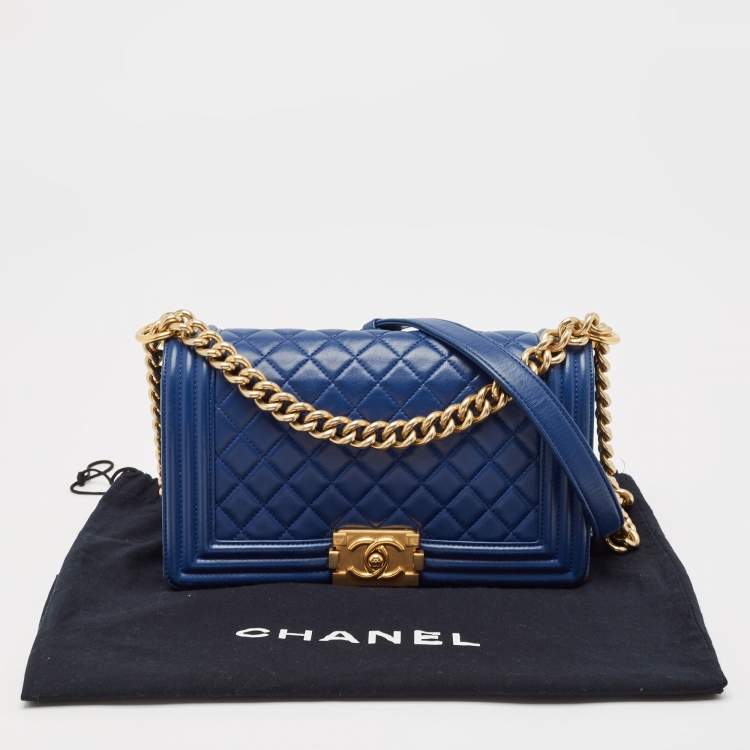 Pre Owned Chanel Navy Blue Quilted Leather Medium Boy Flap Bag
