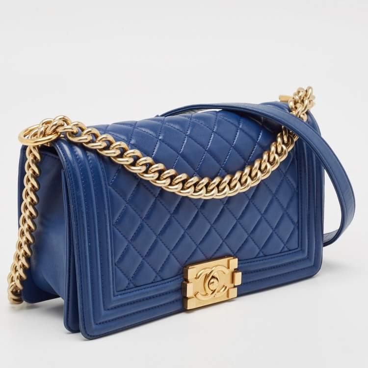 Pre Owned Chanel Navy Blue Quilted Leather Medium Boy Flap Bag