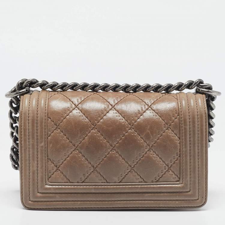Pre Owned Chanel Beige Double Stitch Quilted Leather Small Boy Flap Bag