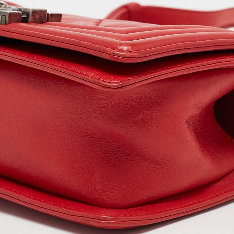 Pre Owned Chanel Red Double Stitch Leather Small Boy Flap Bag