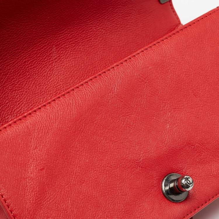 Pre Owned Chanel Red Double Stitch Leather Small Boy Flap Bag