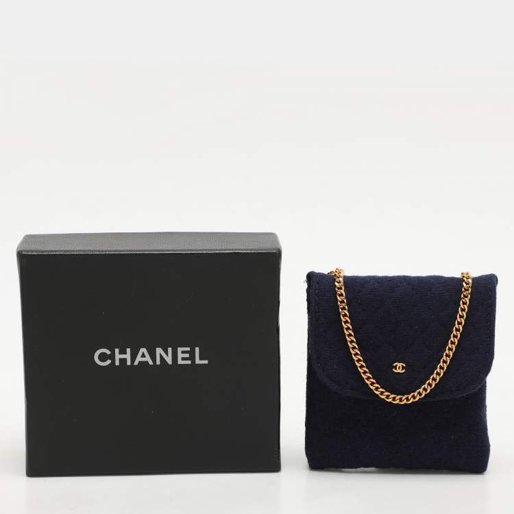 Pre Owned Chanel Blue Quilted Jersey Chain Pouch
