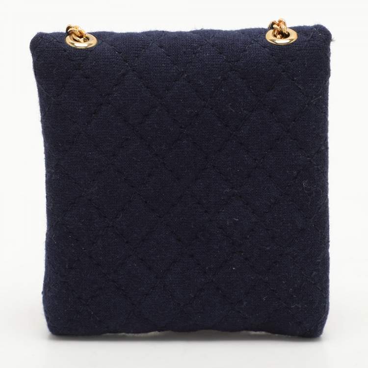 Pre Owned Chanel Blue Quilted Jersey Chain Pouch