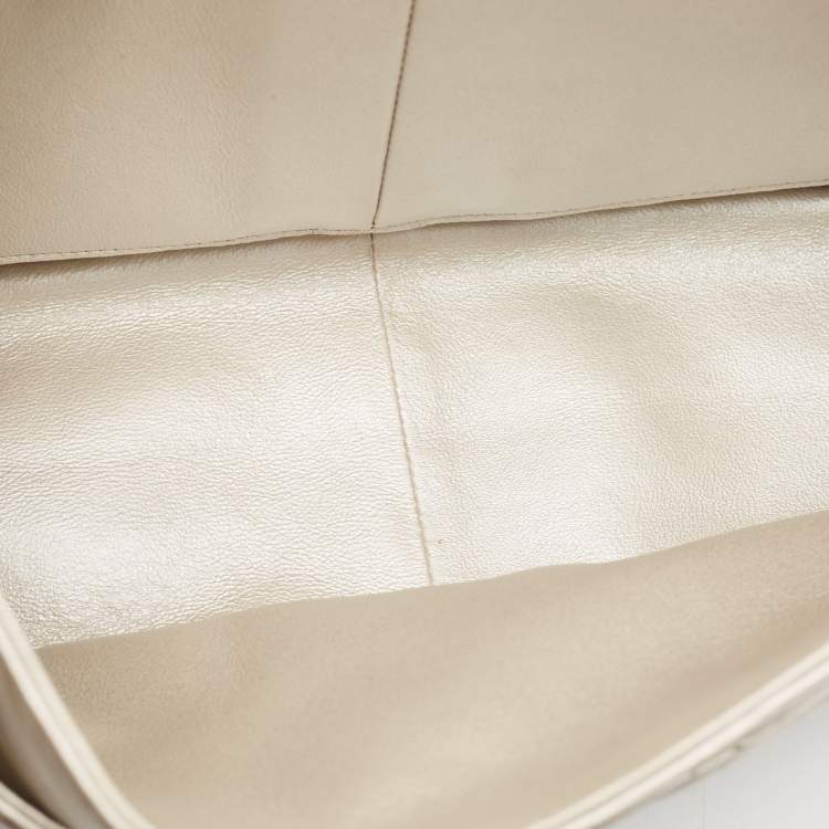 Pre Owned Chanel Silver Quilted Aged Leather 227 Reissue 2.55 Flap Bag