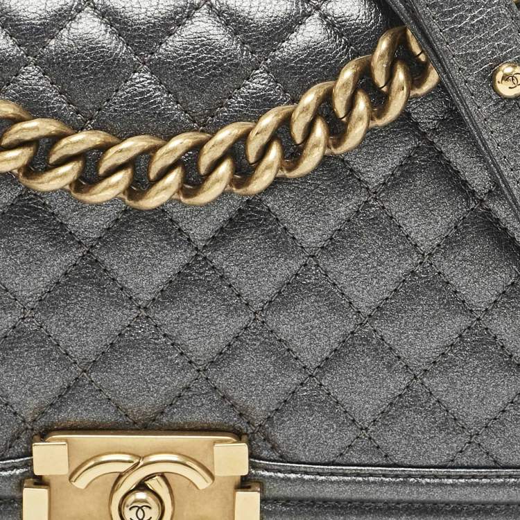 Pre Owned Chanel Metallic Grey Quilted Leather Medium Boy Flap Bag