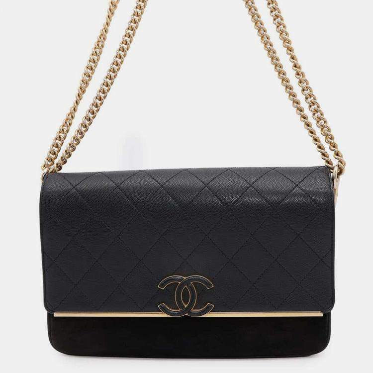 Pre Owned Chanel Matelasse Cc Logo Chain Black Caviar Leather Suede Shoulder Bag