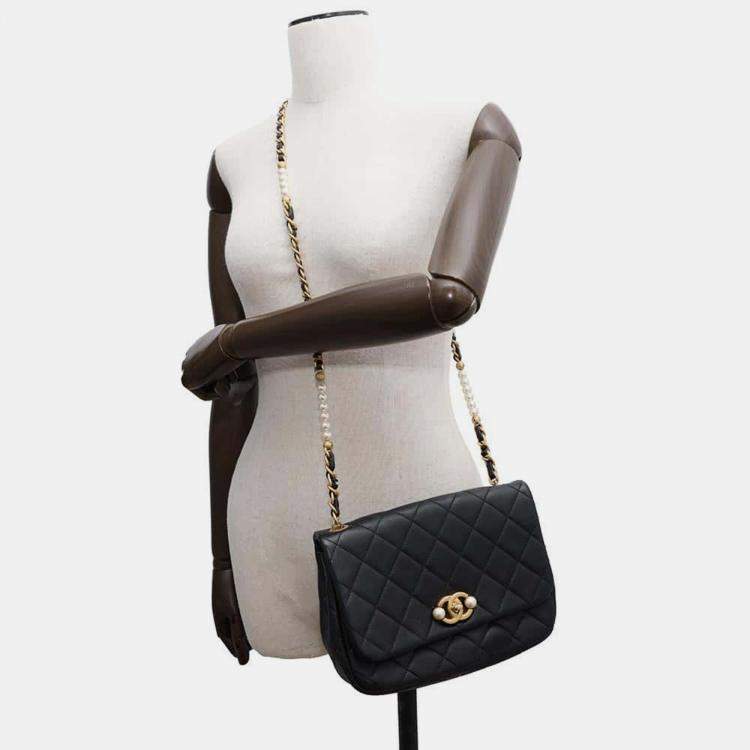 Pre Owned Chanel Black Calf Leather CC Pearl Shoulder Bag