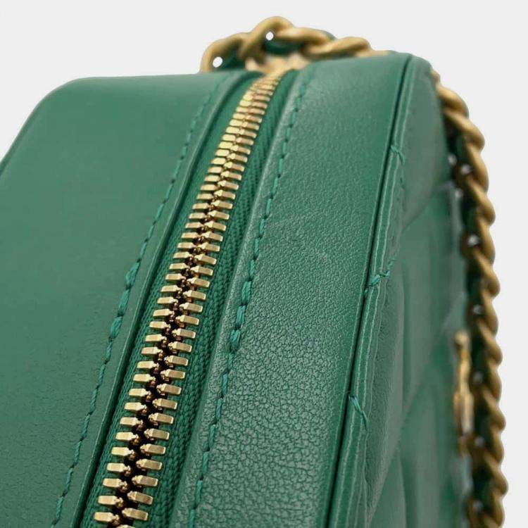 Pre Owned Chanel Green Lambskin Matelasse Vanity Chain Shoulder Bag