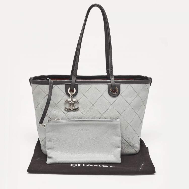 Pre Owned Chanel Grey/Black Quilted Caviar Leather Fever Shopper Tote